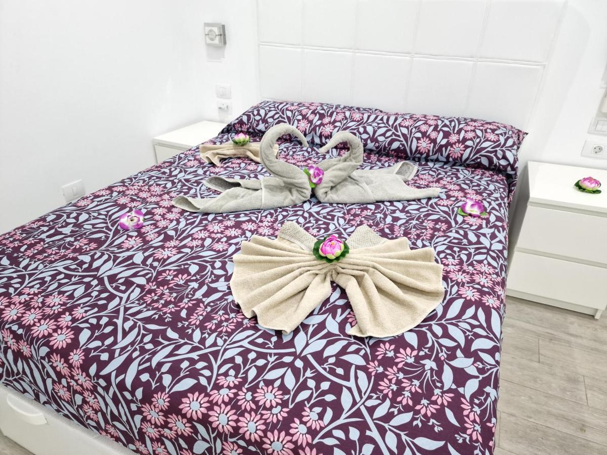 Luxury San Marino Apartment & Pool View Los Cristianos  Bagian luar foto