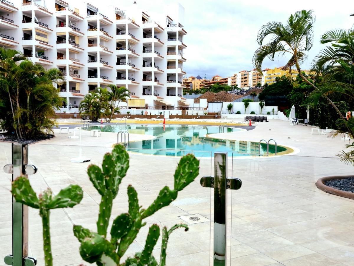 Luxury San Marino Apartment & Pool View Los Cristianos  Bagian luar foto