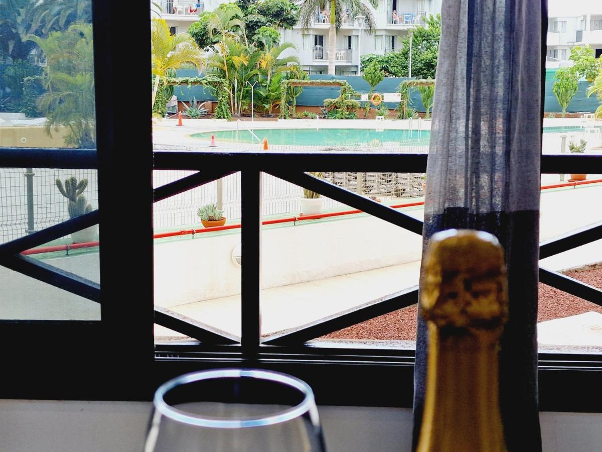 Luxury San Marino Apartment & Pool View Los Cristianos  Bagian luar foto