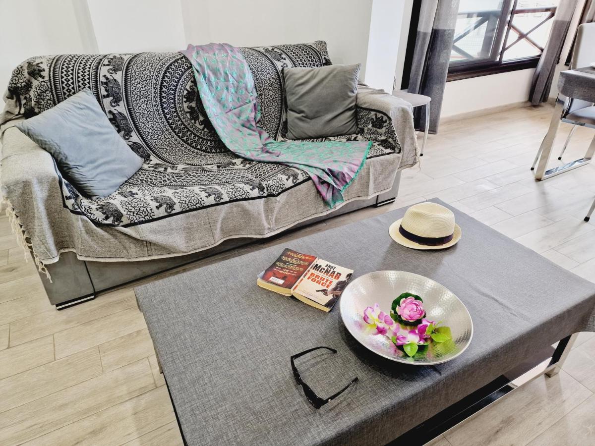 Luxury San Marino Apartment & Pool View Los Cristianos  Bagian luar foto