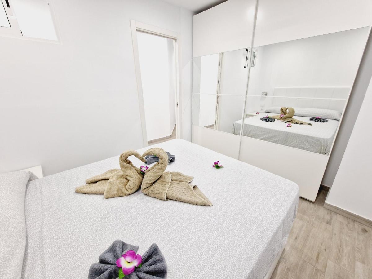 Luxury San Marino Apartment & Pool View Los Cristianos  Bagian luar foto